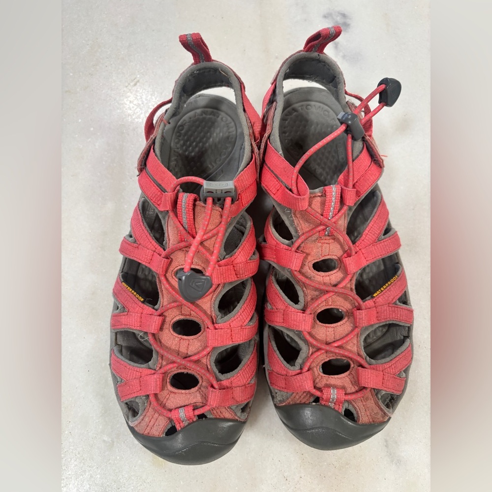 Keen Whisper Hiking Sandal - Pink